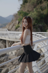 她的裸爱幻想无修版